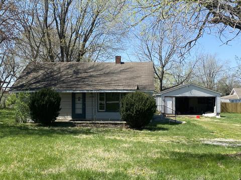 2249 N Golden Ave, Springfield, MO 65803 photo 1