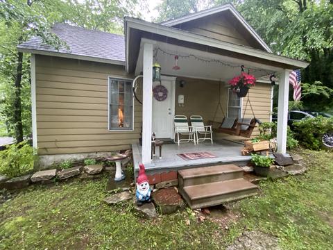 212 College St, Crane, MO 65633 photo 1