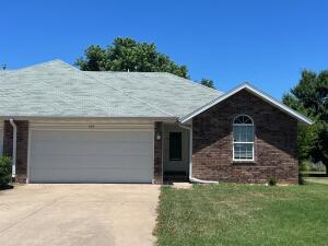 125 W Wade St, Republic, MO 65738 photo 1