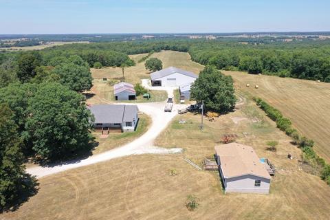 541 Plateau Dr, Marshfield, MO 65706 photo 1