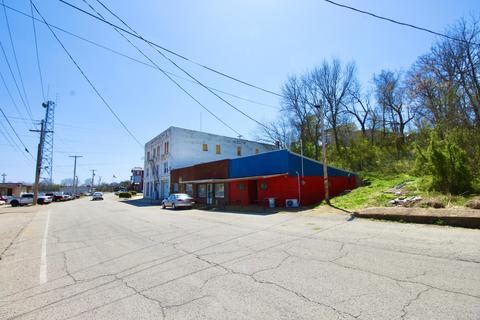 209 Front St, Thayer, MO 65791 photo 1