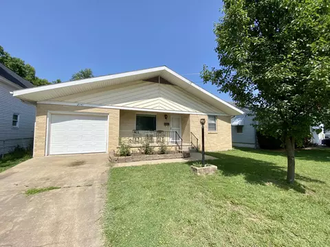 2141 N Delaware Ave, Springfield, MO 65803 photo 1