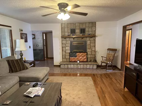 4104 N 30th St, Nixa, MO 65714 photo 1