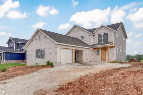 3075 W Edward St, Springfield, MO 65810 photo 1