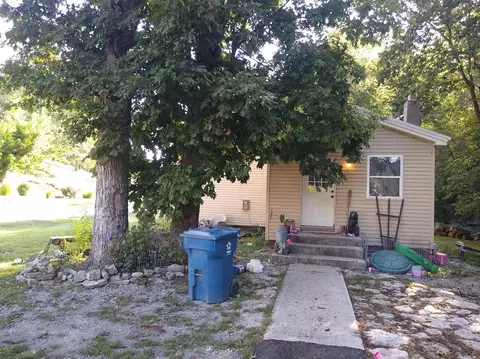 210 E Main St, Hurley, MO 65675 photo 1