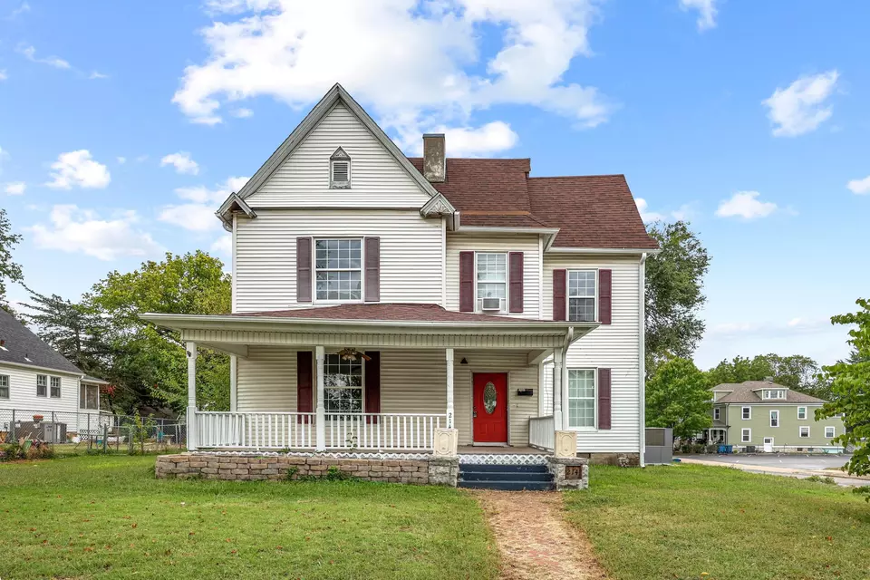 214 W Chestnut St, Carthage, MO 64836 39 Photos Movoto