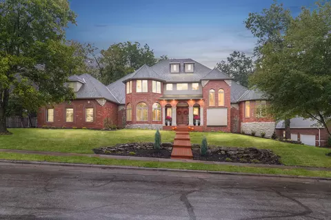 2872 S Forrest Heights Ave, Springfield, MO 65809 photo 1