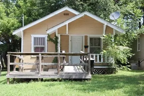 1371 E Blaine St, Springfield, MO 65803 photo 1