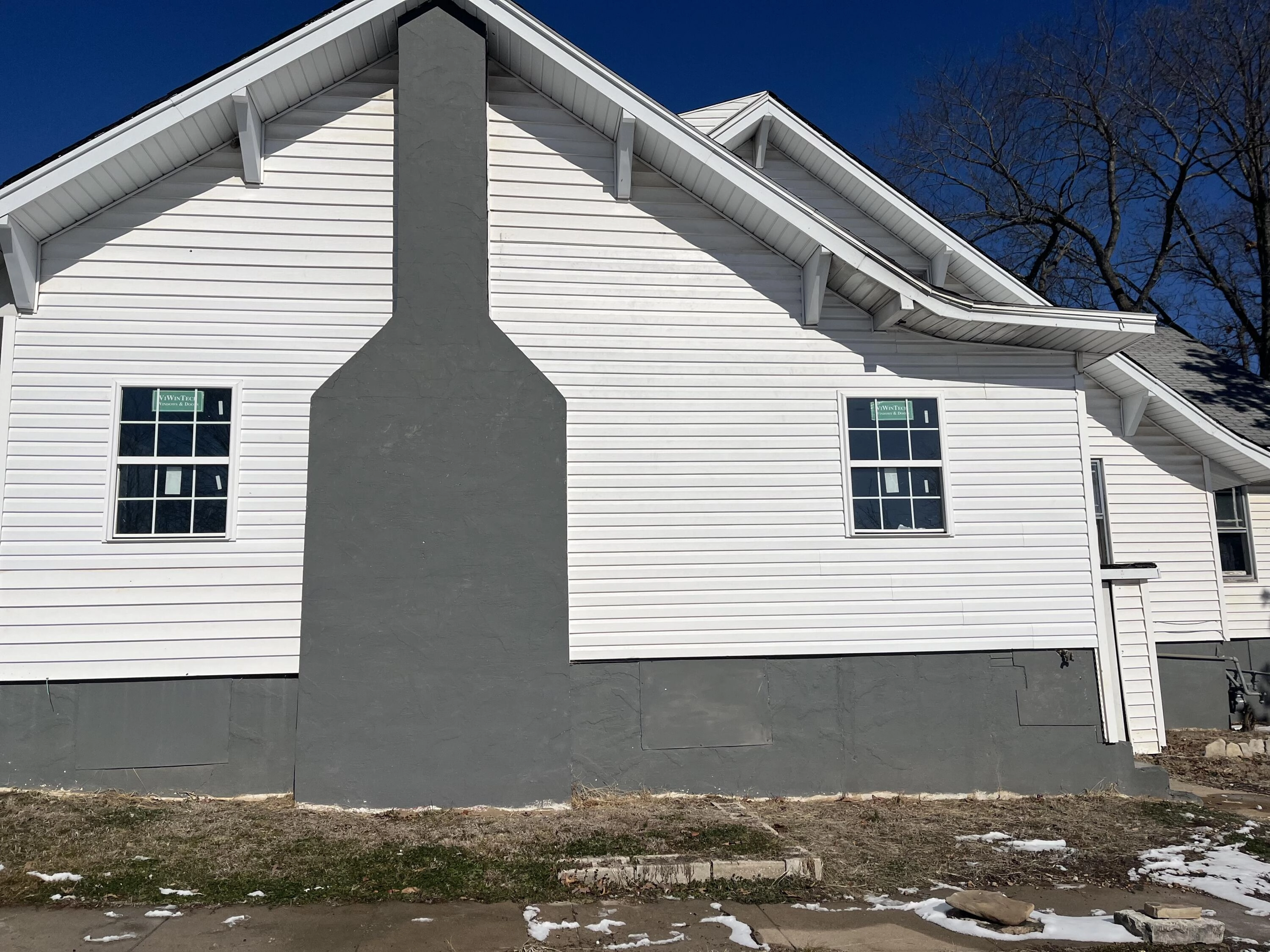 1414 Main St  