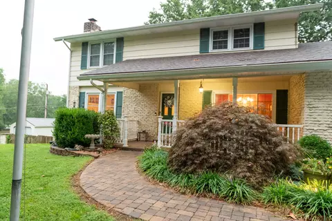 2764 W Allen Dr, Springfield, MO 65810 photo 1