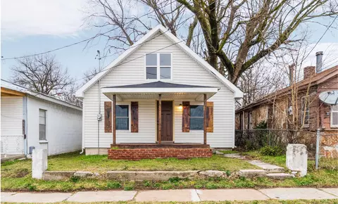 411 W Chase St, Springfield, MO 65803 photo 1
