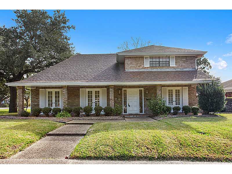 2400 Danbury Dr, New Orleans, LA 70131 photo 1