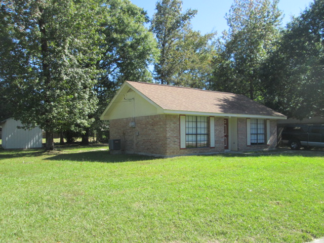 350 Mapleleaf Dr, Slidell, LA 70458 photo 1