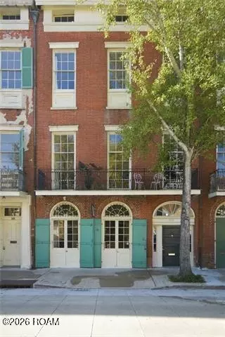 620 Julia St, New Orleans, LA 70130