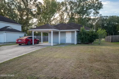 39113 Prairie South Dr, Gonzales, LA 70737