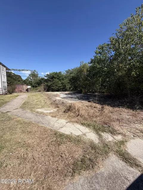 8245 Ned Ave, Baton Rouge, LA 70820