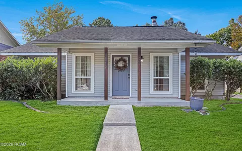 15216 Point Chenier Ave, Baton Rouge, LA 70817