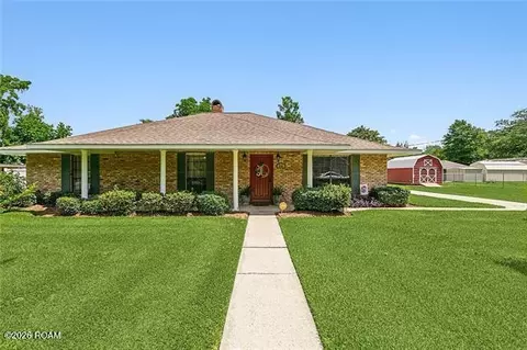 716 E Neal St, Gonzales, LA 70737