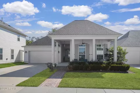 2044 Sugar Cane Ln, Baton Rouge, LA 70810