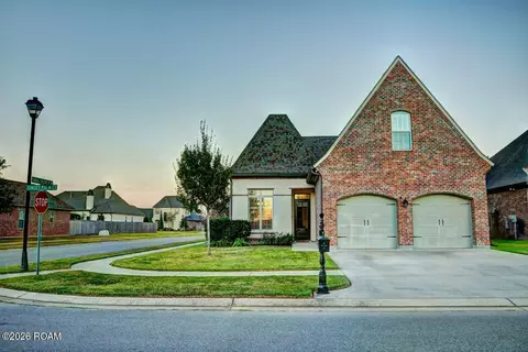 201 Sunset Palm Ct, Youngsville, LA 70592