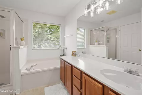 Bath - 1009 Deborah Dr, Slidell, LA 70461 photo 2 of 2