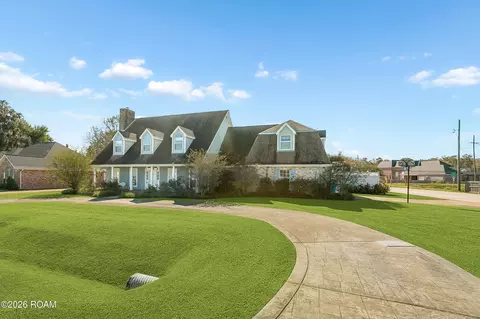Exterior - 153 Cottage Dr, Luling, LA 70070 photo 2 of 4