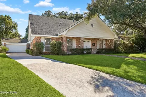 8 Tennyson Pl, New Orleans, LA 70131
