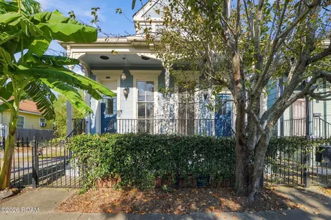 1909 Washington Ave, New Orleans, LA 70113
