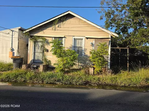 3715 N Robertson St, New Orleans, LA 70117