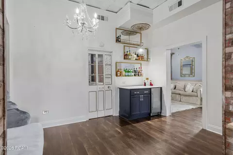 Dining - 2373 Chitimacha Trl, Baldwin, LA 70514 photo 1 of 1