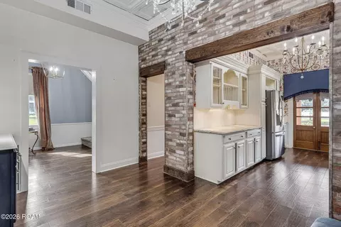 Entry Way - 2373 Chitimacha Trl, Baldwin, LA 70514 photo 4 of 4