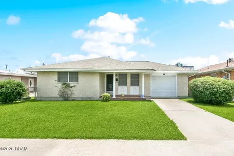 2209 Athania Pkwy, Metairie, LA 70001