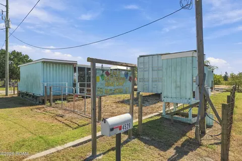 4520 Schemkel Dr, New Orleans, LA 70129