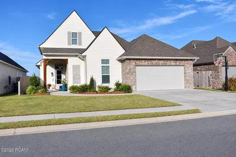 107 Amsterdam Ave, Youngsville, LA 70592