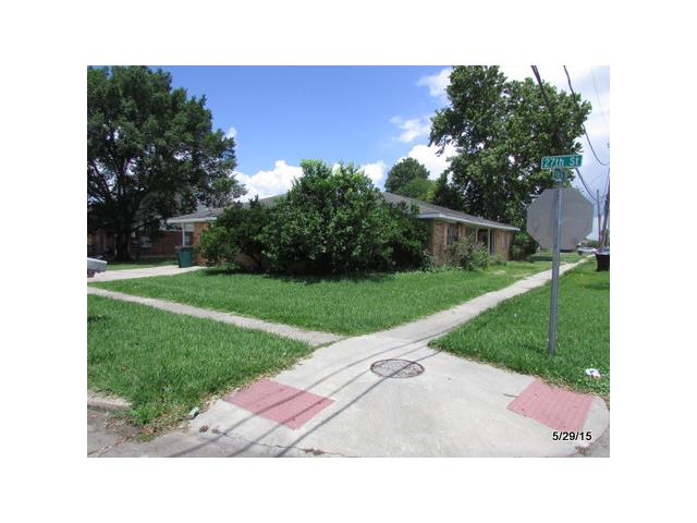 228 27th St, Kenner, LA 70062 photo 1