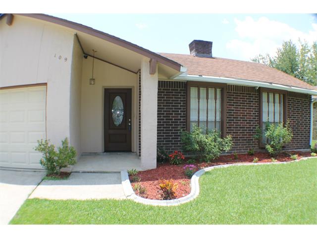 109 E Queens Dr, Slidell, LA 70458 photo 1