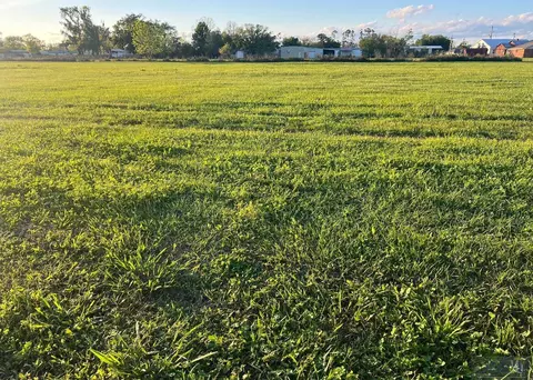 1399 Bayou Gardens Blvd, Houma, LA 70364