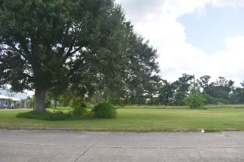 900 Block Peach St, Houma, LA 70363