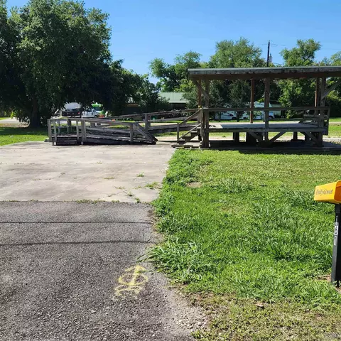 161 W 136th St, Galliano, LA 70354