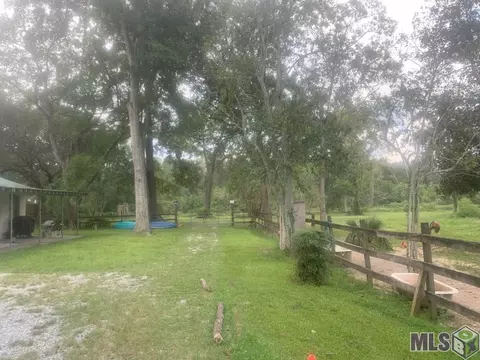 Exterior - 15151 Plank Rd, Baker, LA 70714 photo 9 of 16