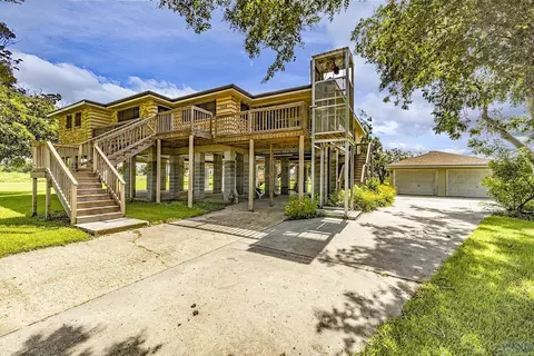 1509 Dr Beatrous Rd, Theriot, LA 70397