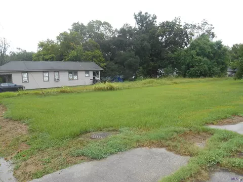 1598 Rosenwald Rd, Baton Rouge, LA 70807