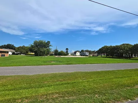 303 E 90th St, Cut Off, LA 70345
