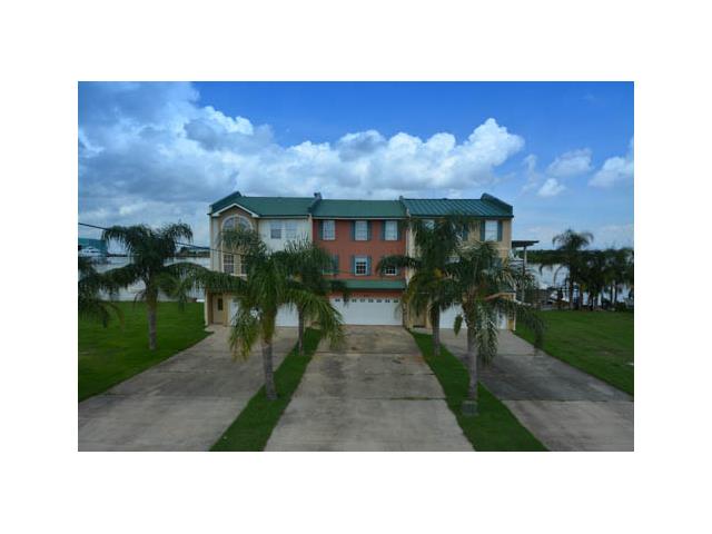403 Marina Rd, Chalmette, LA 70043 photo 1