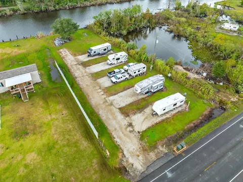 5090 Grand Caillou, Houma, LA 70363