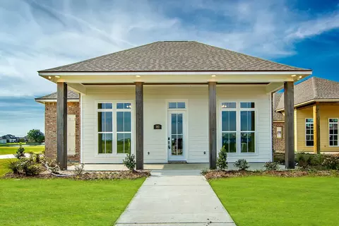 141 Stella Dr, Thibodaux, LA 70301