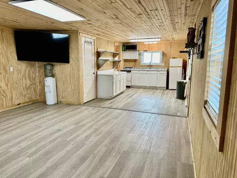 Kitchen - 1058 Four Point Rd, Dulac, LA 70353 photo 1 of 4