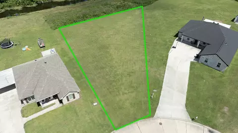 352 Galvez Ln, Houma, LA 70363