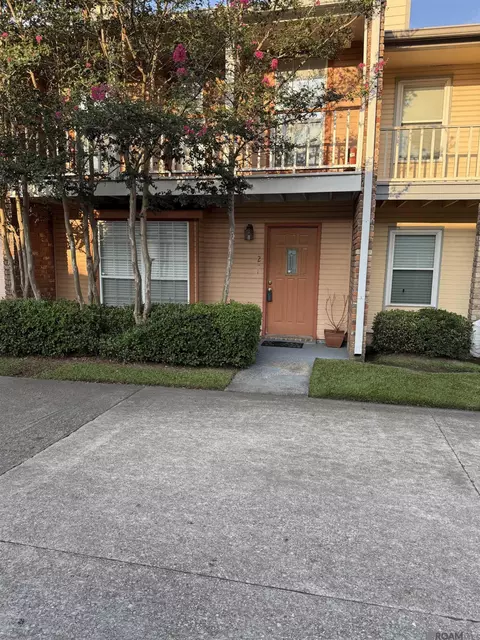 152 S Foster Dr, Baton Rouge, LA 70805