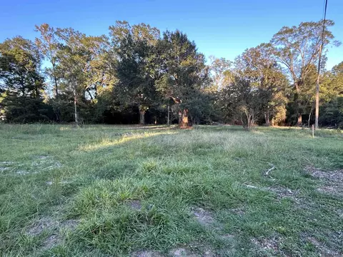B-7 Eathern Martin Rd, Livingston, LA 70754